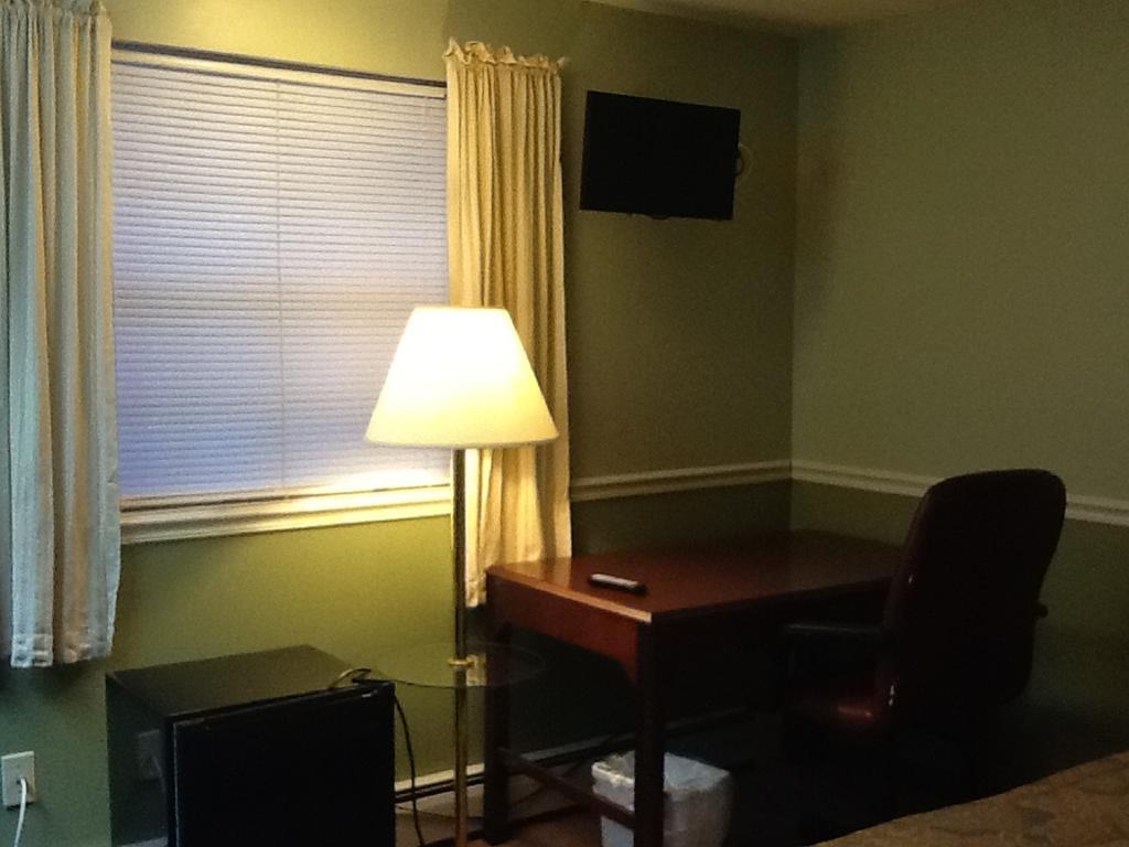 Brookside House Hotel Quincy Buitenkant foto
