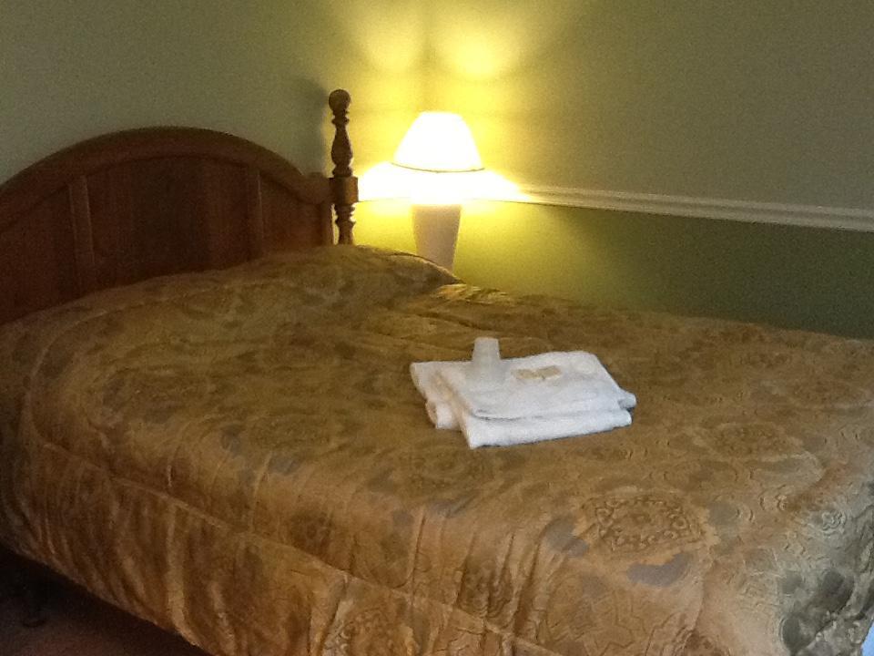Brookside House Hotel Quincy Buitenkant foto